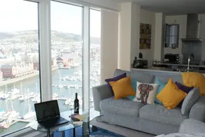 Coastal City Rooms – Waterfront - Image 4