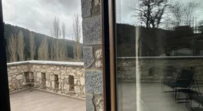 Wood & Stone Guesthouse - Image 5