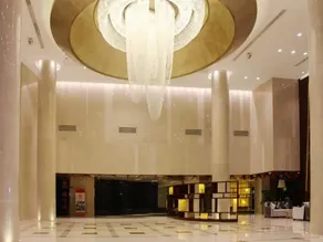 Golden Phoenix International Hotel - Image 5