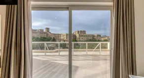 Stunning 2BR penthouse with harbour view & BBQ by 360 Estates - Image 4