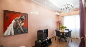 Stradivari Luxury Apartment - Image 2