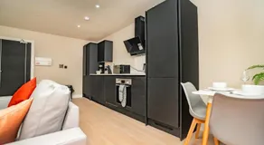 Fabulous 1 Bed Apartment in Birmingham - Image 5
