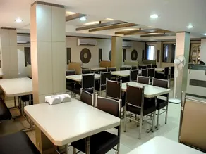 Hotel Shalimar - Image 2