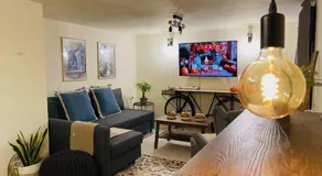 Airport Cottage House - Image 3