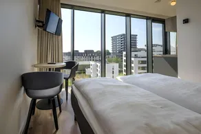 Go Hotel City - Image 2