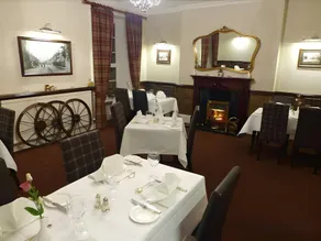 Burnett Arms Hotel - Image 5