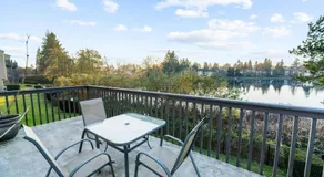 Casa Bella Homes - Top floor 2-BR 1 Bath Condo, Centrally located - Image 5