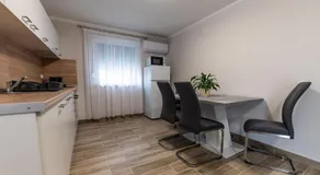 Napsugár & Virág Apartman - Image 5