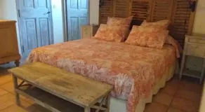 Chambre pour 2 personnes avec salle de bain privée - Image 3