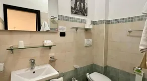 Hotel Centrale - Image 2