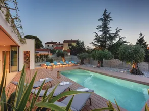 Villa à Stinjan avec Piscine et Vue Mer - Image 3