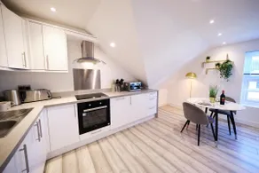 Pluxa Lemon Quartz 1 Bedroom Apartment in Sutton - Image 3