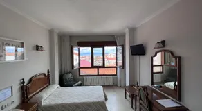 Hotel Serantes - Image 2