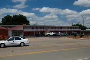 American Inn & Suites Childress - Image 3