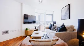 Luxury Cardiff City Centre Apartments - Image 2