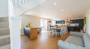Nether Newton - Sleeps 12, Hottub, Sauna, Private Garden - Image 2