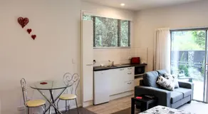 Amazing Kiwi Lodge - Image 2