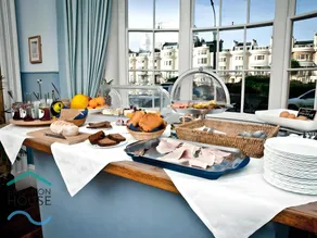 Brighton House - Image 4