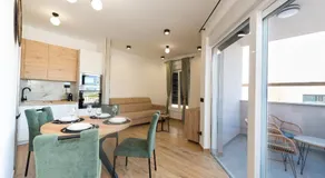 Modern apartment with swimming pool - Image 3