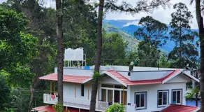 Cloud & Mist Inn-Stay with Mountain Views in Kotagiri, Near Ooty - Image 3