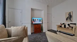 Nice Living Serviced Accommodations Leicester - Image 2