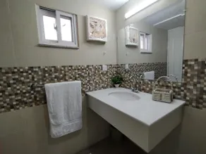 Nine-Bedroom Vacation Bungalow - Image 3