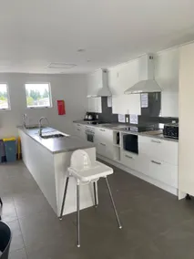 Parklands Motel & Apartments Te Anau - Image 3