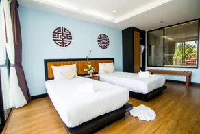 Miracle House - Image 3
