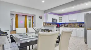 Vacay Spot Gables 4 to 23 Guest GameRoom 2 Kitchens 2 BBQ, 2 BAR, Backyard, Patio, Prime LOC! 6 blocks away from Bars, Nite Clubs, Res, Shops - Image 2