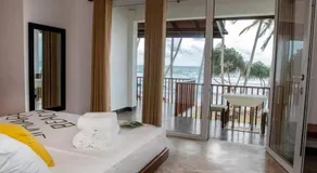 Shavara Beach - Image 2