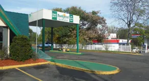 Budgetel Inn & Suites Hotel - Image 2