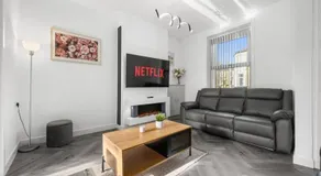 Modern & Stylish Stay in the Heart of Great Harwood - Image 4