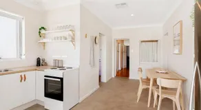 Maison La Plage Brighton - Image 3