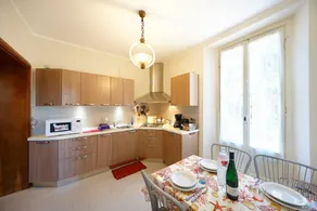 Azalea apartment with terrace and lake view - Image 5