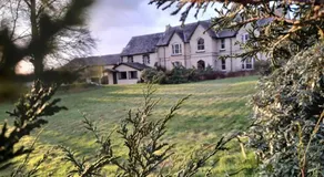 Forge Cottage, Cosy Couples Retreat in the Devon Countryside, Indoor Pool, Tennis Court and Tarka Trail Access - Image 4