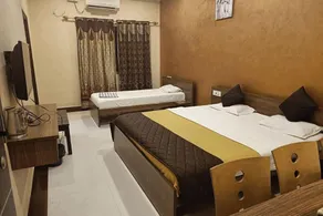 Hotel Saidham - Image 2