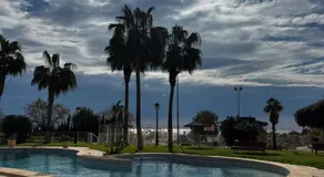 PRIMERA LÍNEA, Playa , Piscina y amanecer - Image 3