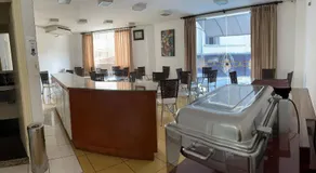 Tropical Palace Hotel - Image 2