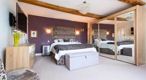 Bank Farm House - Stunning House & Gardens - Image 2
