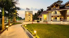The Grand Leela Resort - Image 4