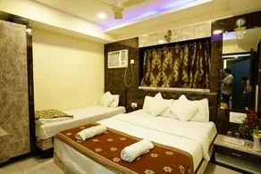 Onyx Residency - Image 5