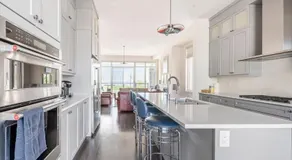 Grand Waterfront Retreat under 1hr from Toronto - Image 3