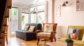 2 Bed Townhouse with Garden & Parking - Image 2
