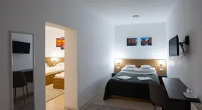 Carnival City Hotel Oradea - Image 2