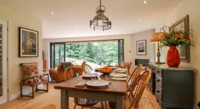 Lakeside Lodge - Image 3