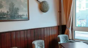 Sphinx Hotel - Image 3
