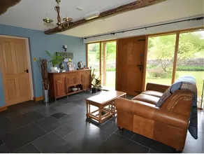 Woodland Guesthouse - Image 2