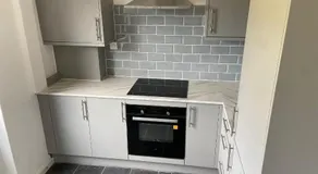2 Bedroom Home Near Tube Station Easy London Access Peeams Abode - Image 4