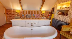 The Dial House - Image 3