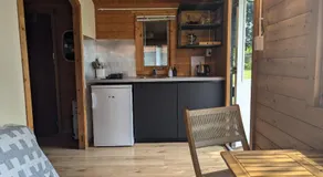The Bee - Trekkershuts & Apartment - Image 4